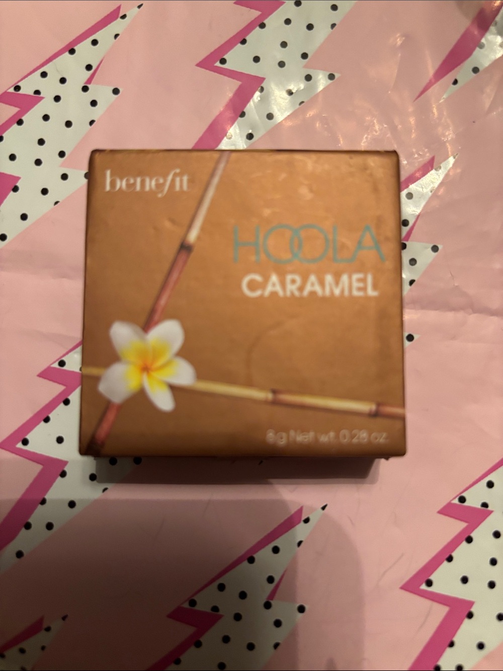 Benefit Hoola Caramel Bronzer - Bronze Tan
